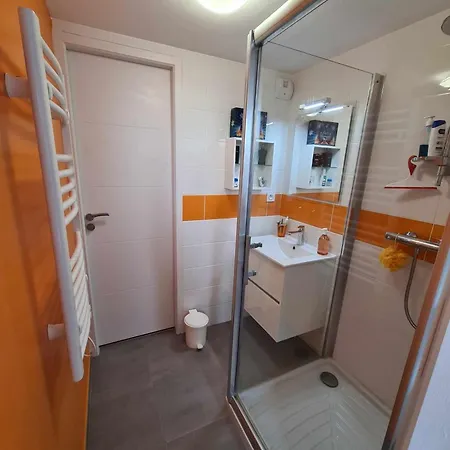 Chambres D'hote Dans Maison, Piscine, 5 Minutes A Pieds De La *