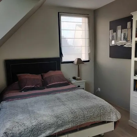 Chambres D'hote Dans Maison, Piscine, 5 Minutes A Pieds De La